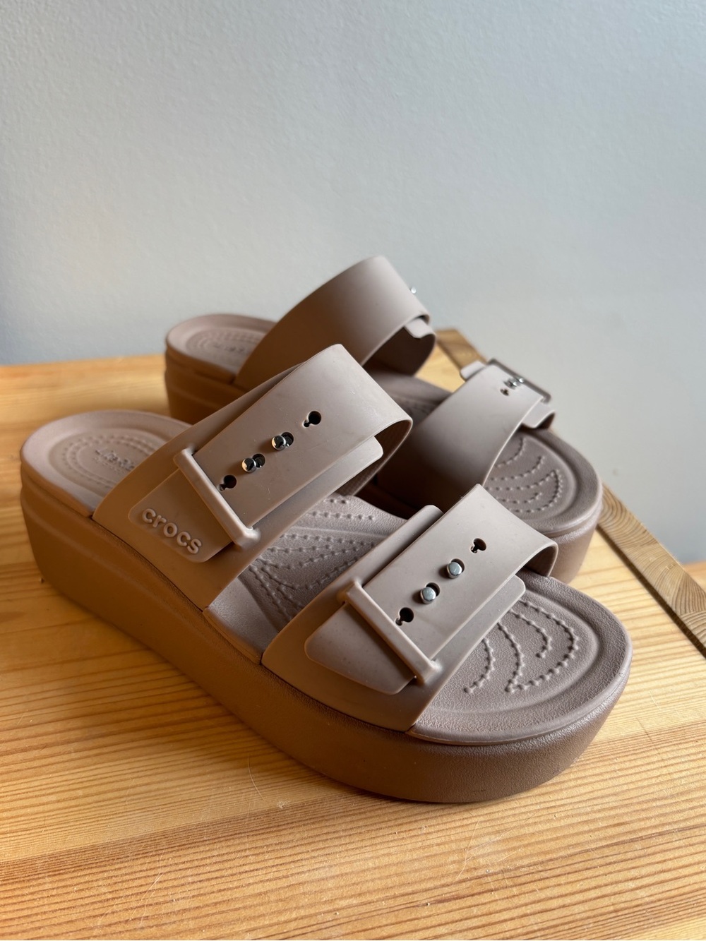 CROCS Women’s Taupe Platform Slide Clogs